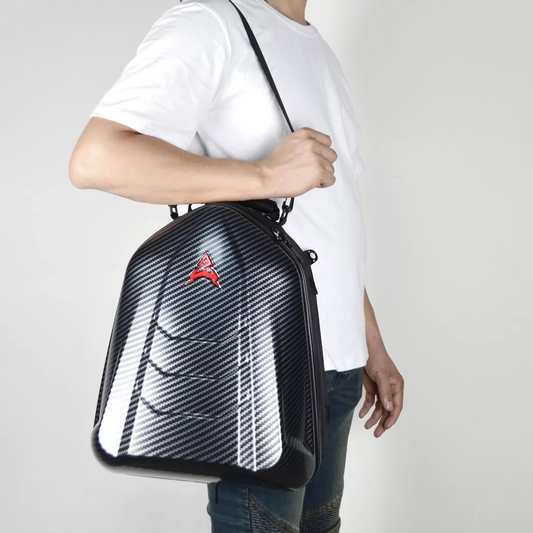 Bolso de Cola - Mochila Simil Carbono - 113 MC - Imagen 2